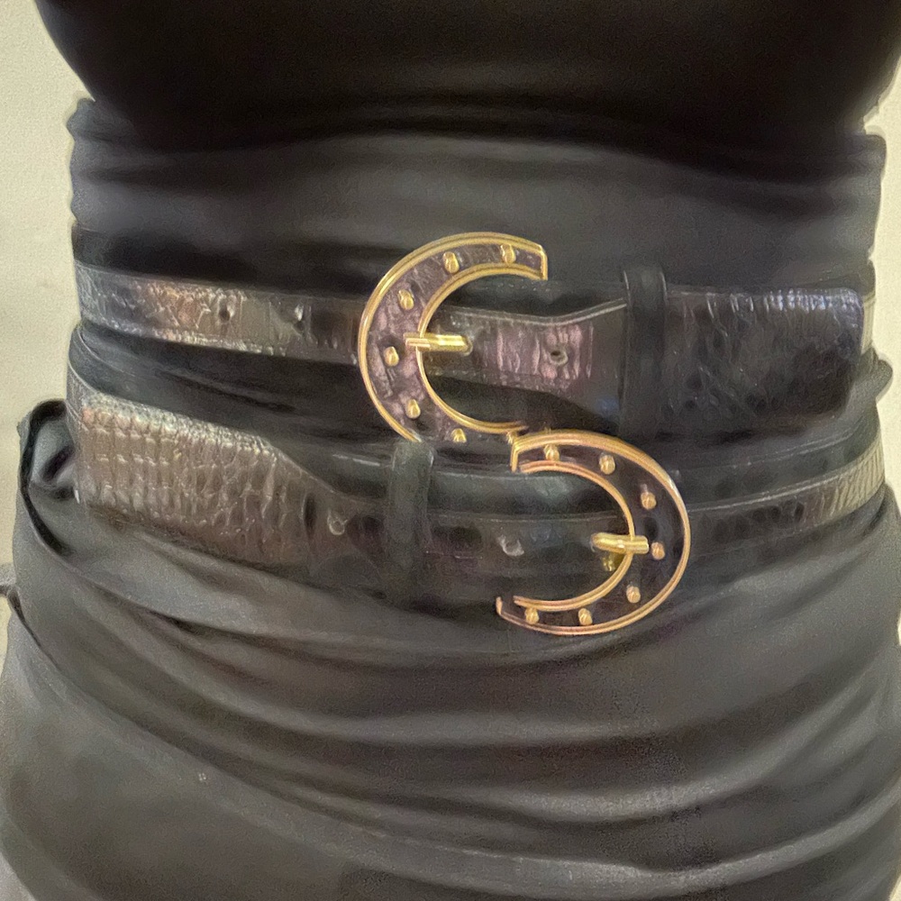 Vintage Carlisle Black Croc on Suede Belt Gold Ornamental Buckle Large And M - Picture 7 of 9